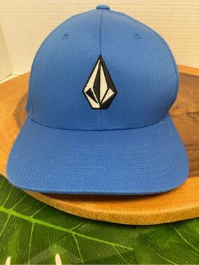 Volcom Blue Flex Fit Cqp